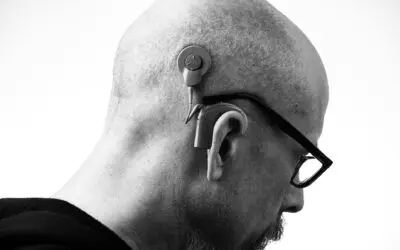 Photo by Brett Sayles: https://www.pexels.com/photo/grayscale-photo-of-a-man-with-a-hearing-aid-14682242/