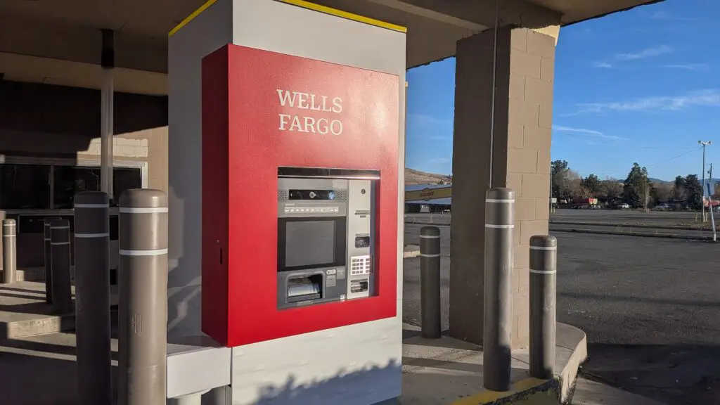 The sun shines brightly on the new Wells Fargo ATM in the heart of Sun Valley, NV.