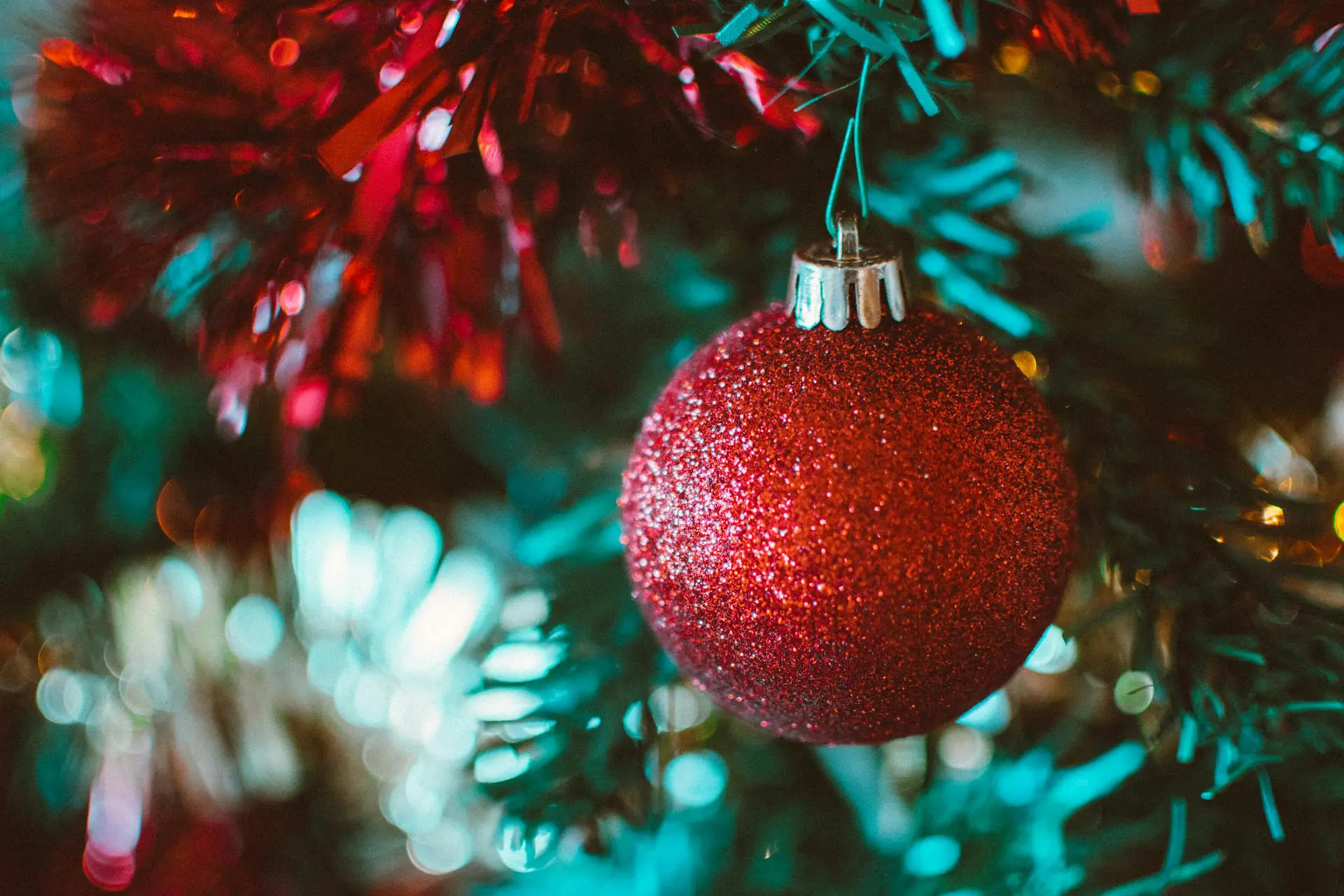 Photo by Lisa from Pexels: https://www.pexels.com/photo/close-up-photo-of-christmas-ball-3325717/