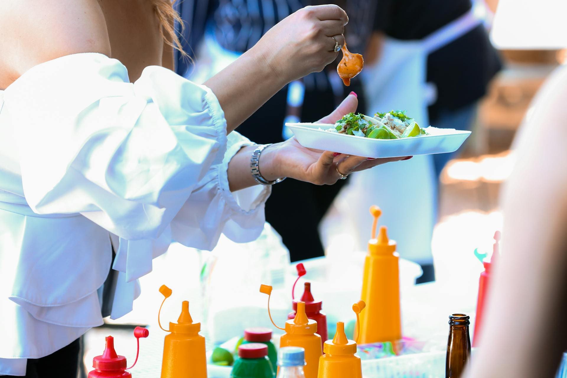 Photo by Sabel Blanco: https://www.pexels.com/photo/photo-of-person-holding-salad-3074928/