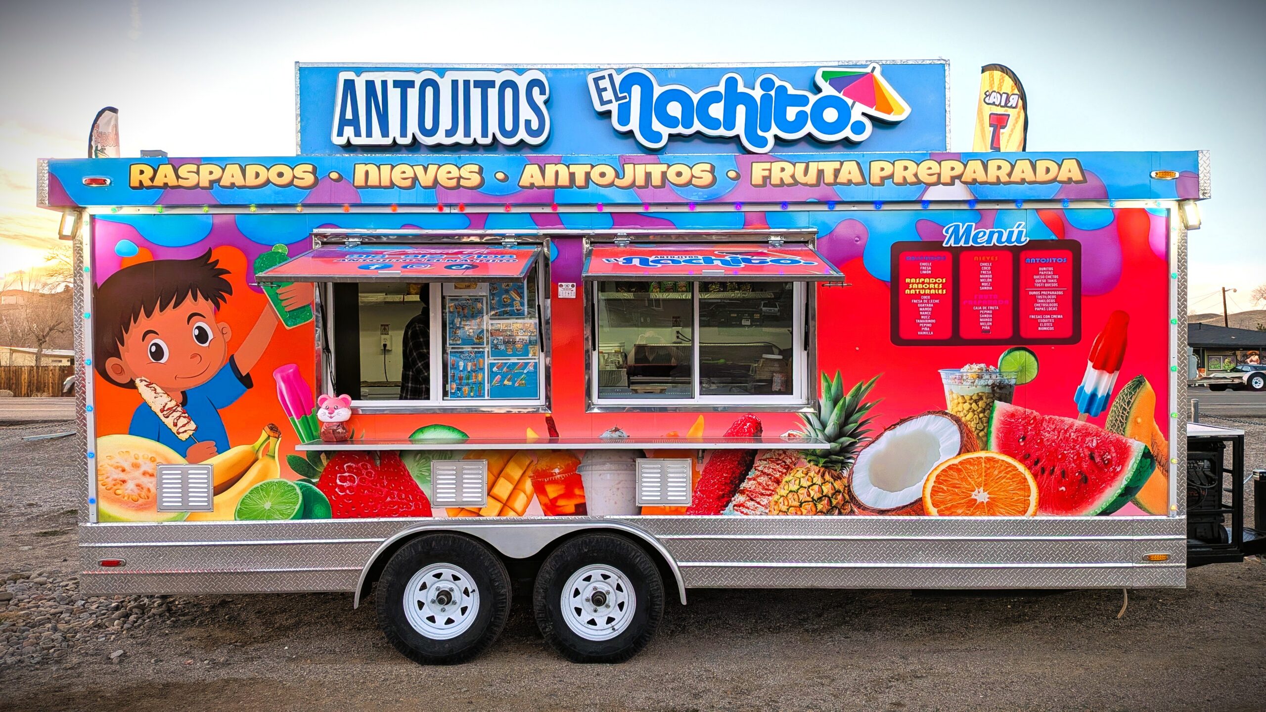 Antojitos El Nachito is located on Sun Valley Blvd in the parking lot of Super Carniceria.